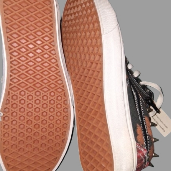 Vans Mixed-Media Low-Top Sneakers — Black, Brown, Blue, Green, Red - Picture 4 of 6